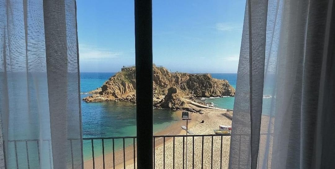 Hostal Sa Malica Blanes Buitenkant foto