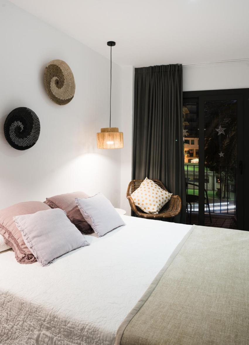 Hostal Sa Malica Blanes Buitenkant foto