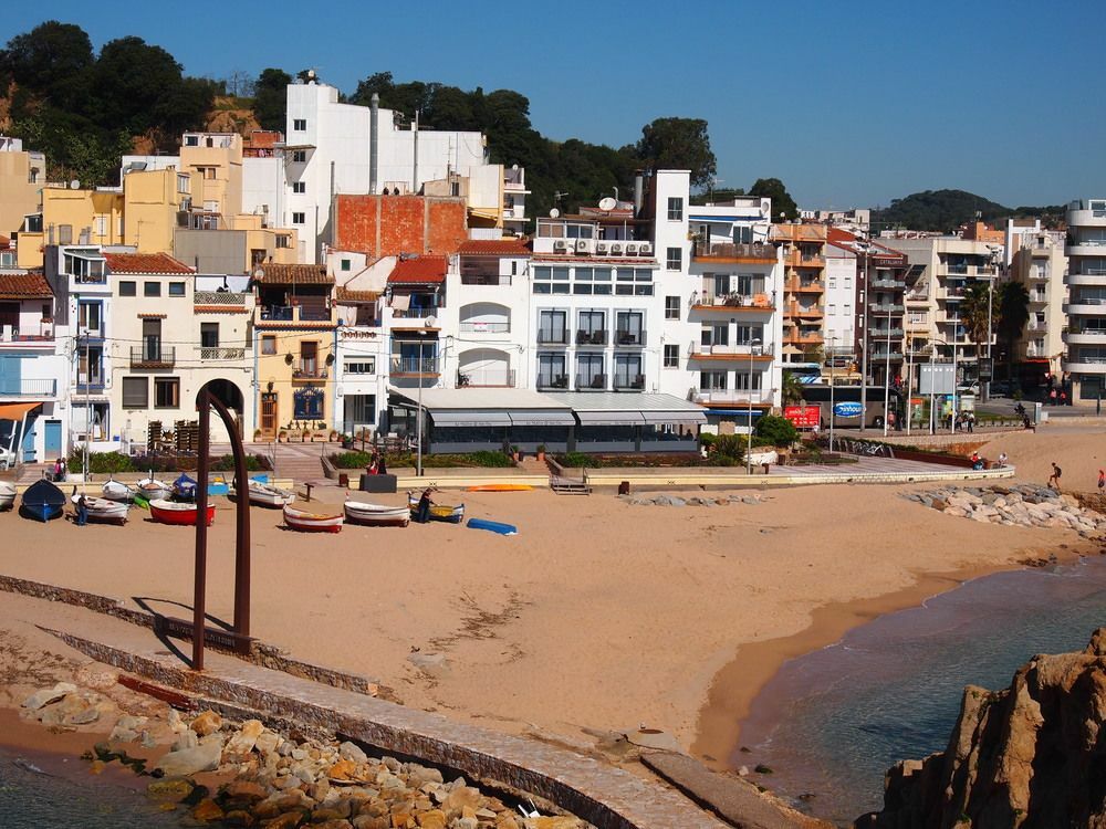 Hostal Sa Malica Blanes Buitenkant foto